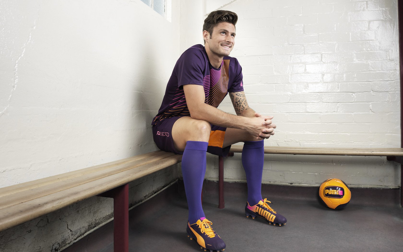 体育焦点人物成长故事,体育人物深度报道案例分析